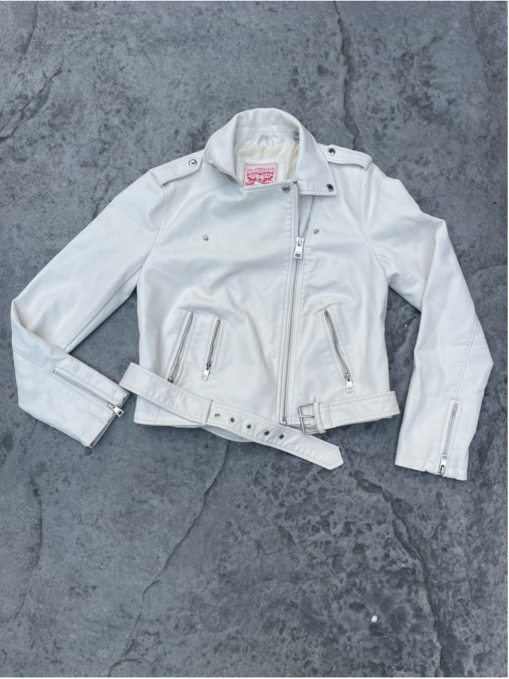 Levi's White Leather Moto Jacket with Belted Hem - Picture 2 of 10